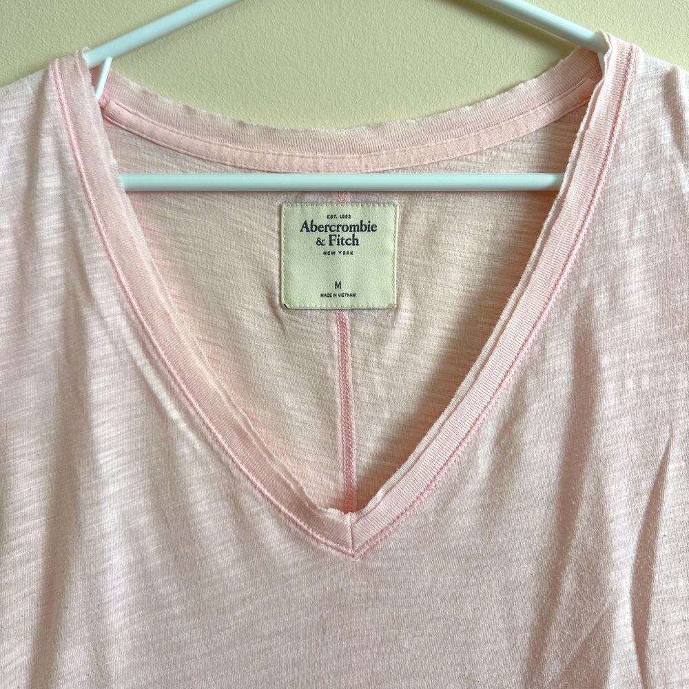 A&F Tee - Picture 4 of 5